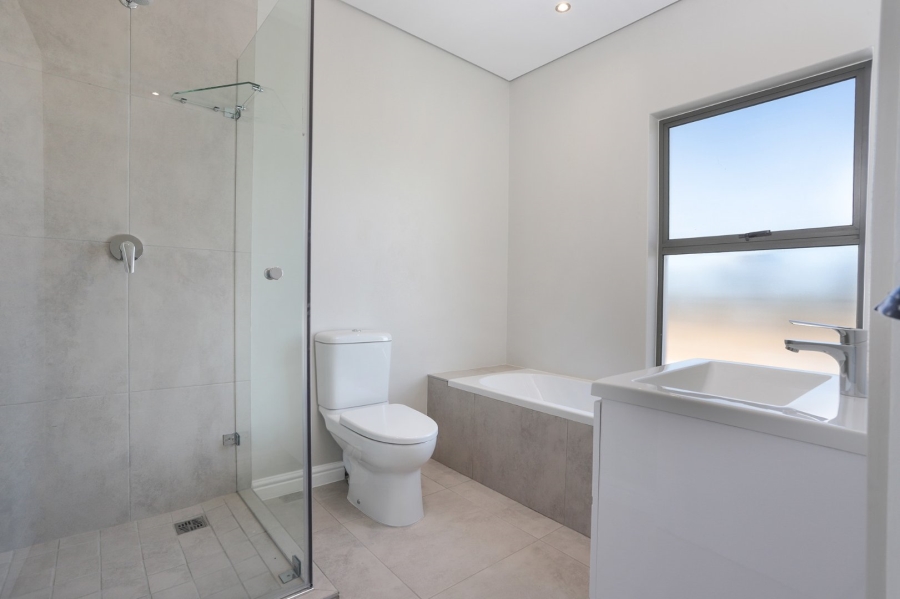  Bedroom Property for Sale in Croydon Western Cape